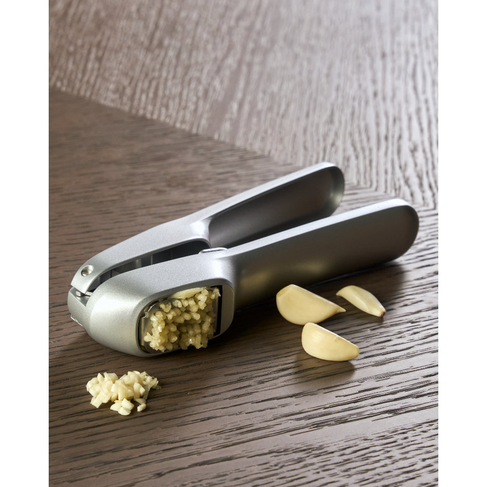 Zyliss Susi 4 Garlic Press - Image 2