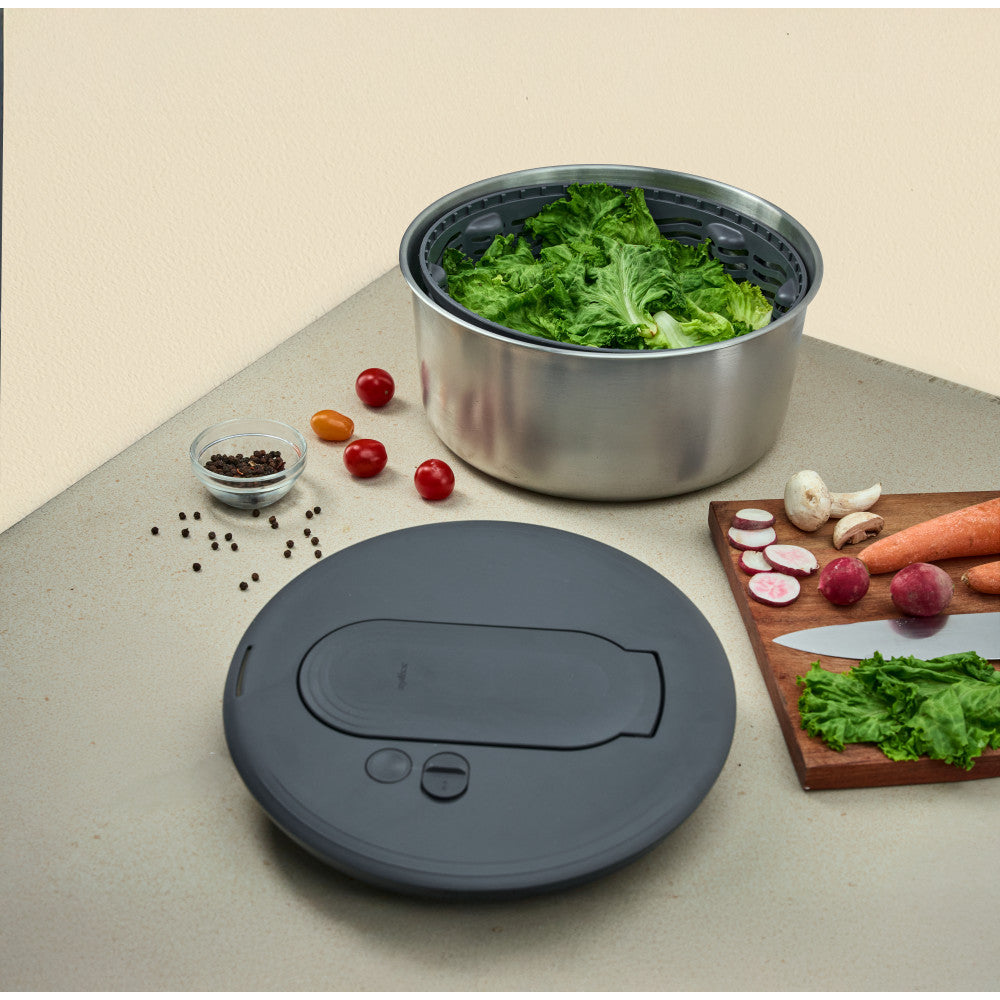 Zyliss Swift Dry Stainless Steel Salad Spinner Small - Image 2