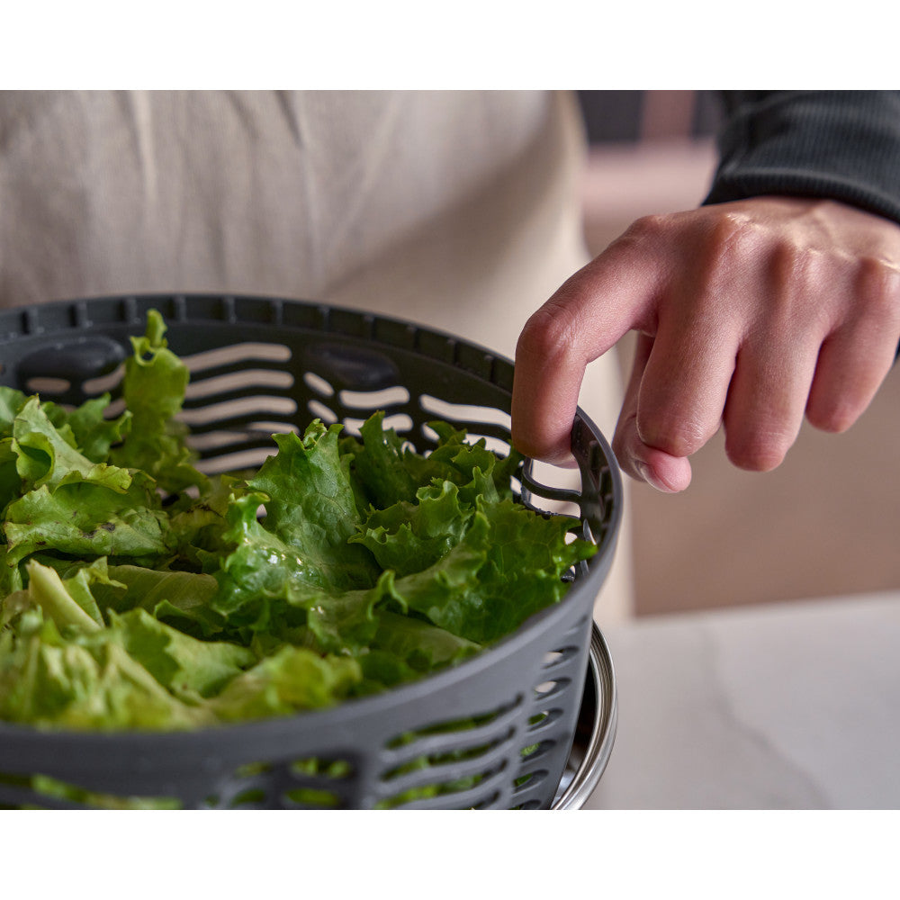 Zyliss Swift Dry Stainless Steel Salad Spinner Small - Image 5