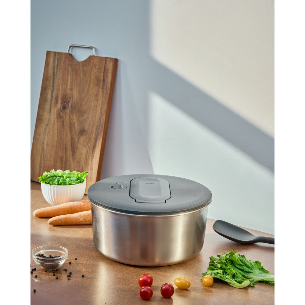 Zyliss Swift Dry Stainless Steel Salad Spinner Large - Image 5