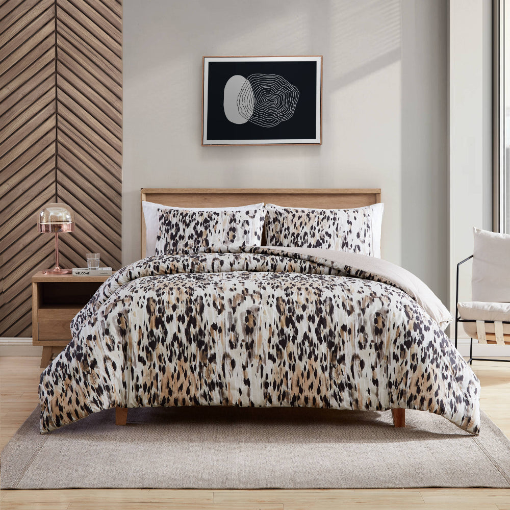 Kenneth Cole Leopard Queen Quilt Cover Set