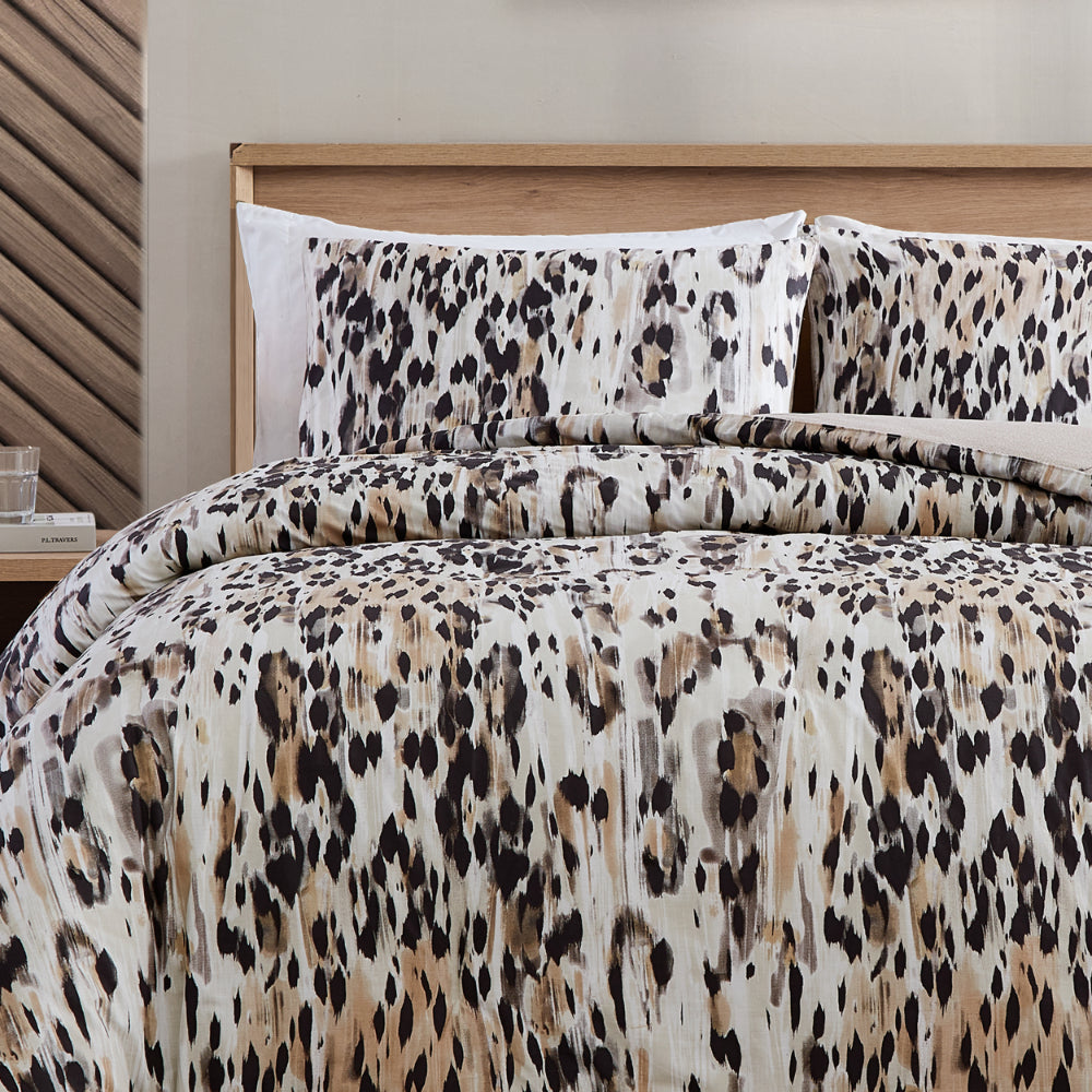 Kenneth Cole Leopard Queen Quilt Cover Set - Image 3