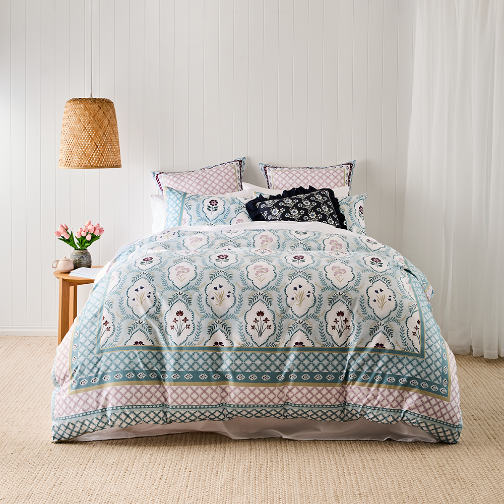 Adorn Living Petunia Quilt Cover Set