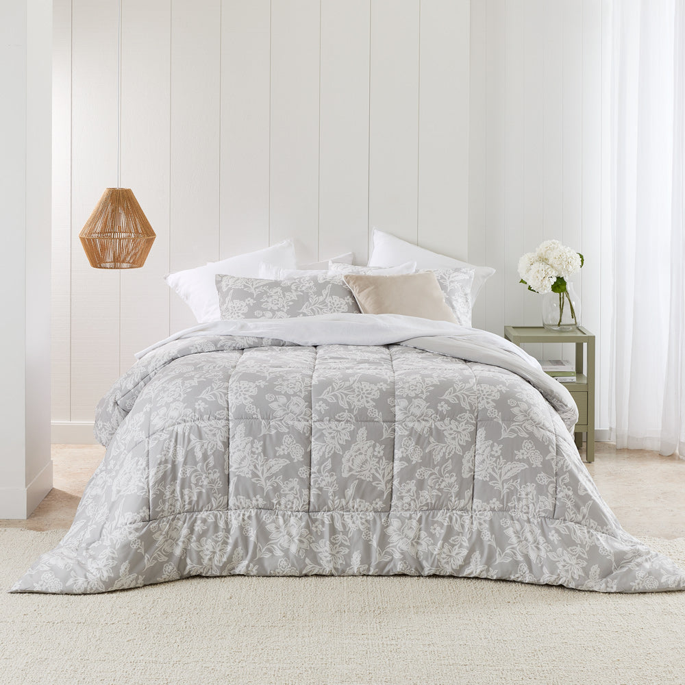 Adorn Living Roan Comforter Set