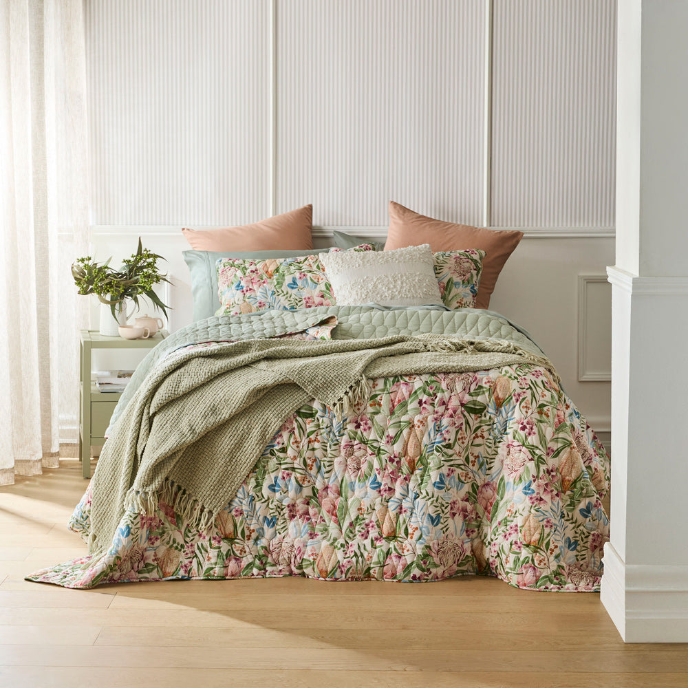 MyHouse Darwin Coverlet Set