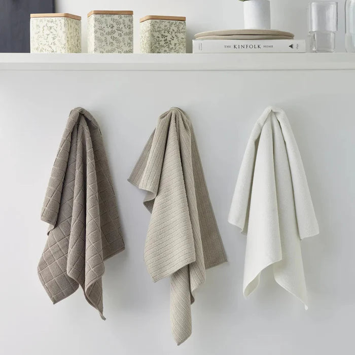 microfibre-tea-towels-natural-hanging